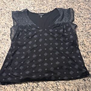 Lucky Brand Black and Gray Patterned Blouse